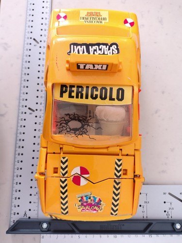 Voiture taxi crash - , dummies