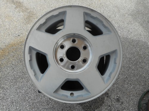 Chevrolet suburban 1500 wheel - chevrolet,