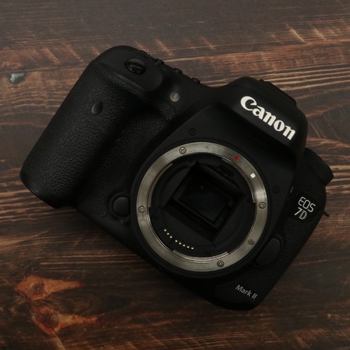 Canon eos mark - ii,