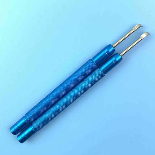 Pair watch hands removers - 1,