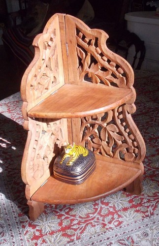 Etagere angle en bois - angle,