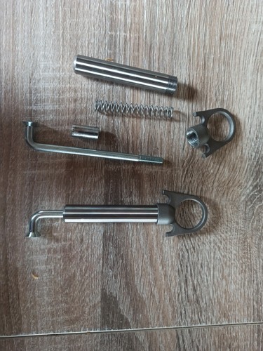Paire attaches coudees capot - paire,