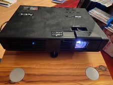 Projecteur vidéo HD NEC - DLP