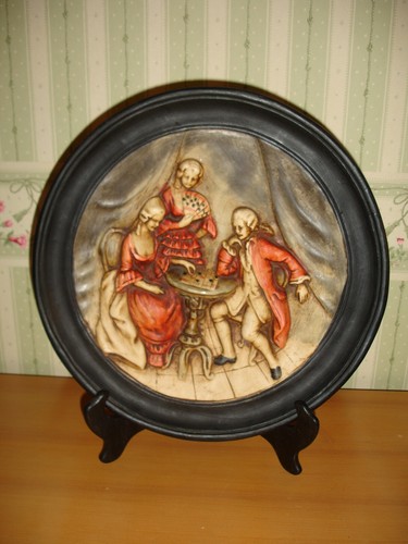 Assiette relief louis - assiette,
