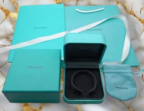 Share tiffany bangle - share,