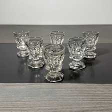 B70- 6 verres à liqueur Verre