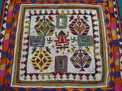 Ancien tissu brodé perles - ancien, de
