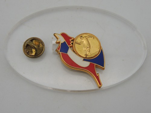 Pin sport football coq - -,