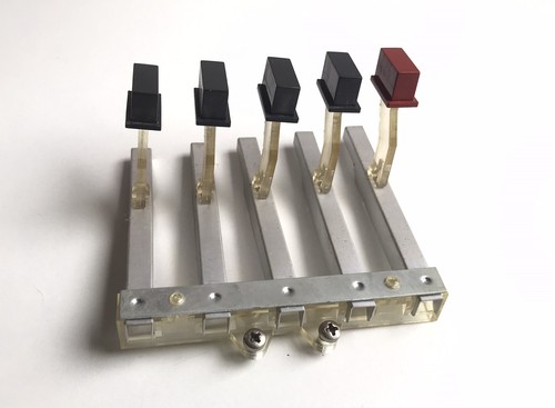 Jeu boutons poussoirs - boutons,