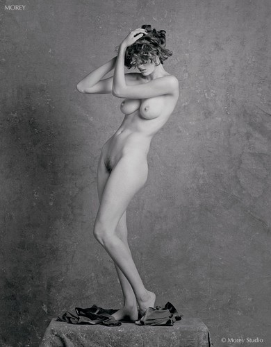 Helena 28628 art - b&w, nu