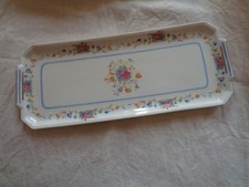 PLAT À CAKE EN PORCELAINE DE