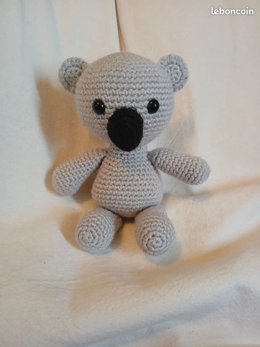 Doudou koala crochet fait - en,