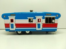 SSS Japan - Caravane en tôle