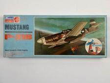 MONOGRAM - MUSTANG P-51B WW2