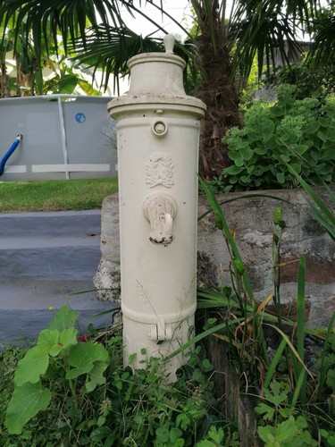 Borne fontaine bayard - borne,