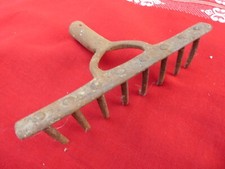 rateau à dent rivetée outil