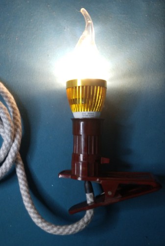Ancienne lampe pince - ancienne,