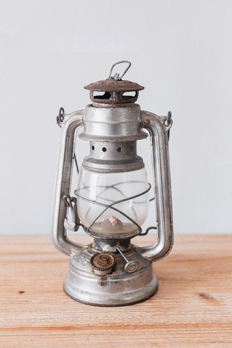 Ancienne lampe tempête - ancienne,