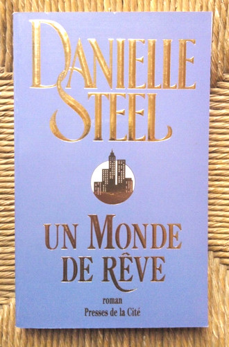 Livre roman monde rêve - roman,