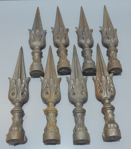 Grandes pointes en fonte - pointes,