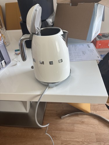 Smeg bouilloire électrique - smeg,