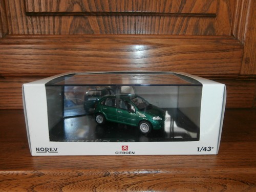 Citroën vert 2003 - 1/43,