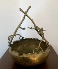 jolie coupe art nouveau avec un oiseau sur une branche