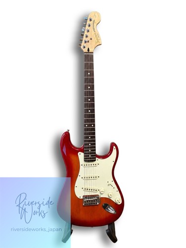 Squier fender stratocaster - by,
