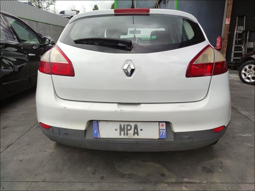 Pare choc arriere renault - pare,