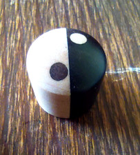 potard knob bouton de volume tone  basse guitare EN BOIS / YIN YANG WOOD KNOB