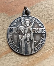 Médaille Religieuse Ancienne