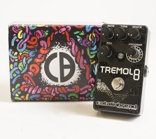 Catalinbread Tremolo 8 Guitar Effects Pedal with 9V Power Supply (Black)