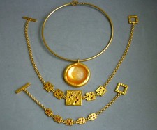 Vintage Nelly Biche De Bere