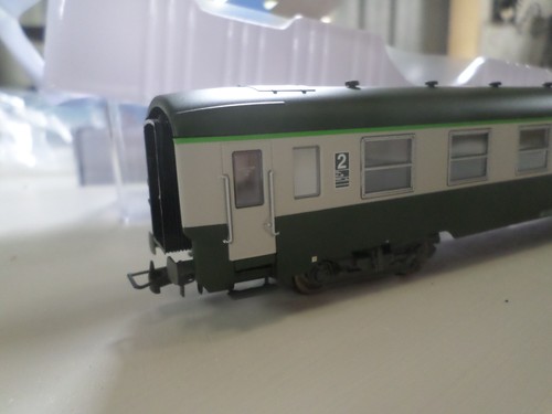 Voiture voyageur dev - 1, ao
