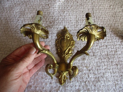Ancienne lampe applique murale - ancienne,