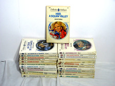 Lot 25 Livres Books Harlequin Collection Harlequin Romance Vintage 80s French #2