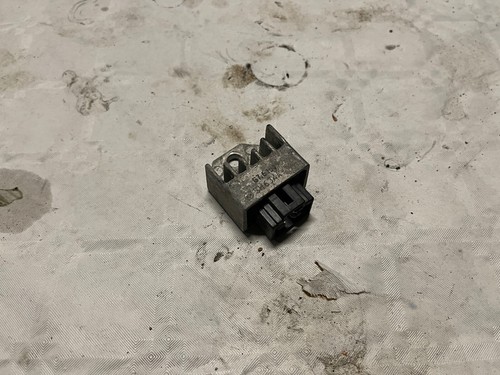 Regulateur peugeot 50 - regulateur,