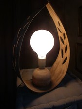Lampe de salon de designer en bois 