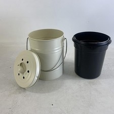 Bac à compost scellé facile