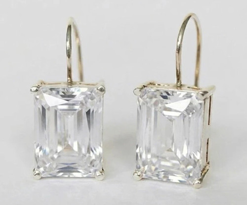 Clous solitaire diamant blanc