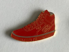 59 - Pin's CHAUSSURE DE SPORT