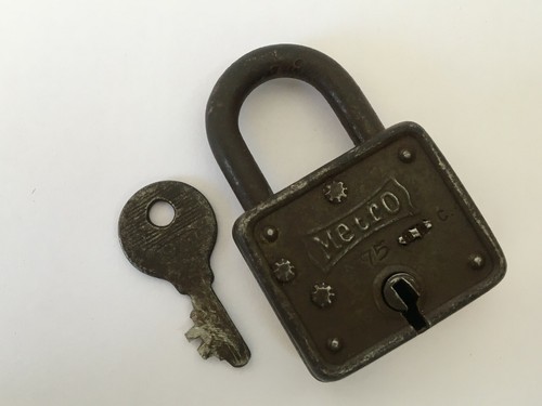 Serrure ancienne vintage