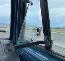 Paire de bras pour déflecteur