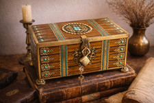 ancien coffre boite métal