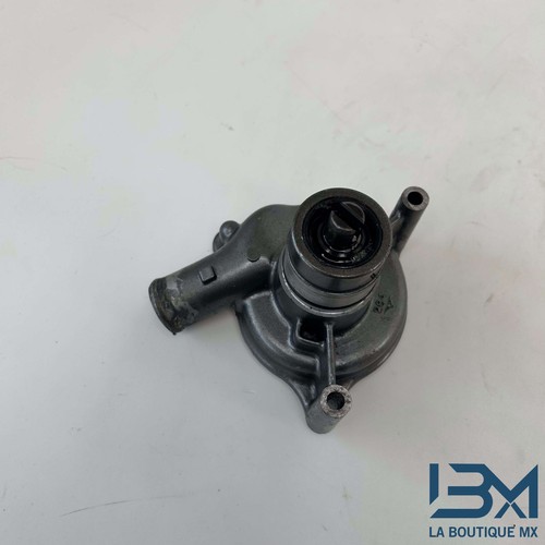 Pompe eau triumph 900 - à,
