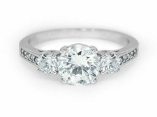 Bague de fiançailles en or