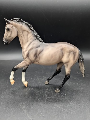 Breyer model horse classics - breyer,