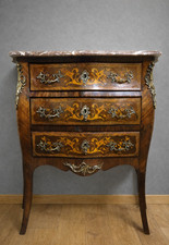 Commode sauteuse style Louis