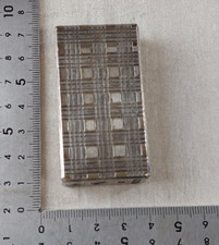 Ancien briquet, en métal