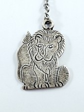 KEYCHAIN - PRETTY LION - Pewter? - Engraving, Vintage - Zoo Savannah... 1960s -